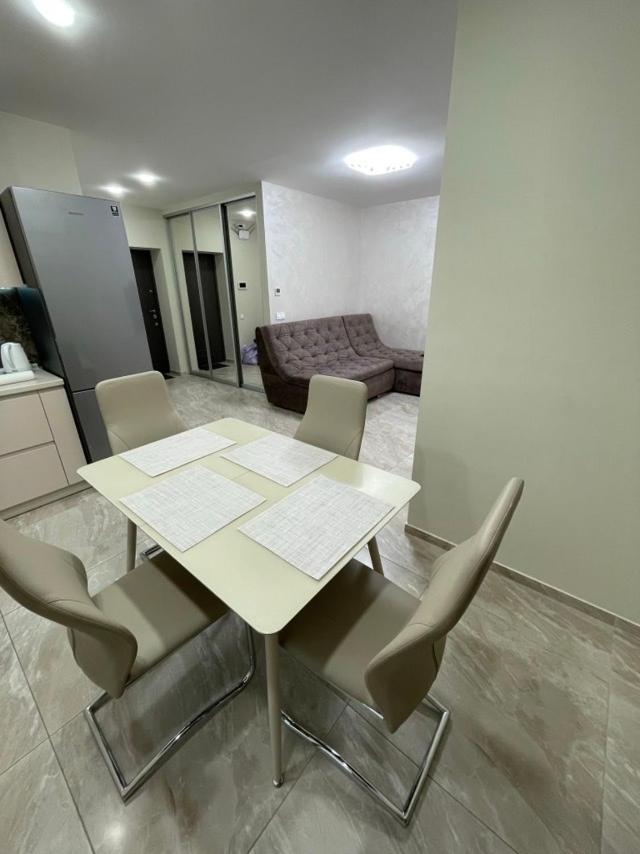 דנייפרופטרובסק Apartment New Building In Center מראה חיצוני תמונה