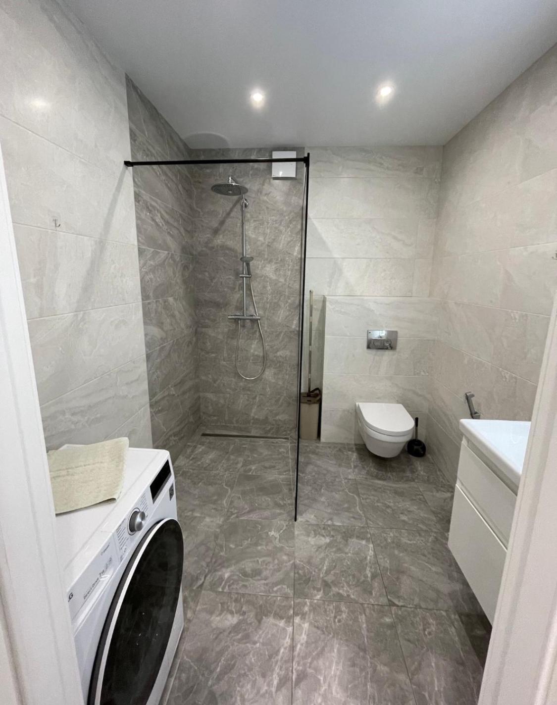 דנייפרופטרובסק Apartment New Building In Center מראה חיצוני תמונה